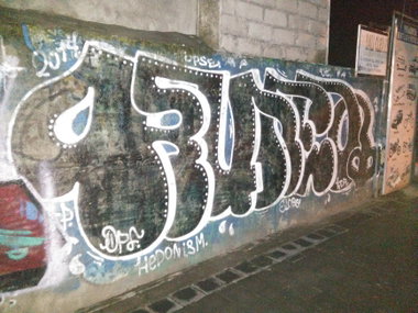 Graffiti in Kutabali - Photo by Pentabarf - indonesia, indonesien, kutabali (2014)