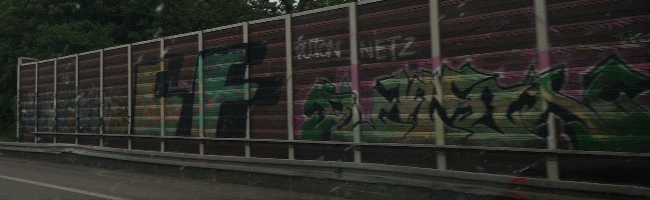 Graffiti Bombing in Wesseling - Photo by Pentabarf - A555, Bonn, Wesseling (2016)