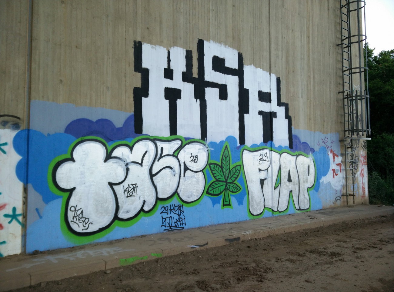 Graffiti Wall in Deutschland - Photo by Pentabarf - KSR, tasc, flap