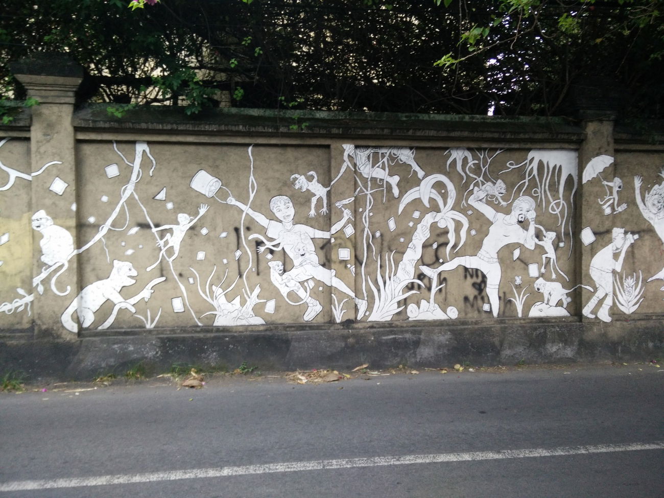 Graffiti Street Art in Indonesia - Photo by Pentabarf - indonesia, indonesien, ubud