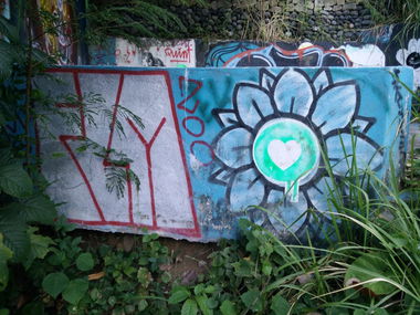 Graffiti Bombing in Indonesia - Photo by Pentabarf - indonesia, indonesien, ubud