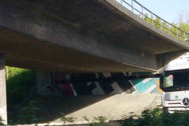 Graffiti Bombing - Photo by Pentabarf - Düsseldorf, Ddorf, FH