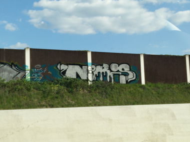 Graffiti Bombing - Photo by Pentabarf - A1, Cologne, cgn