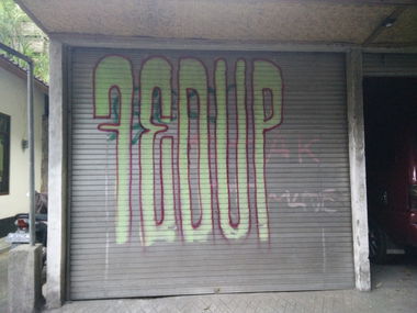 Graffiti Wall in Indonesia - Photo by Pentabarf - indonesia, indonesien, ubud