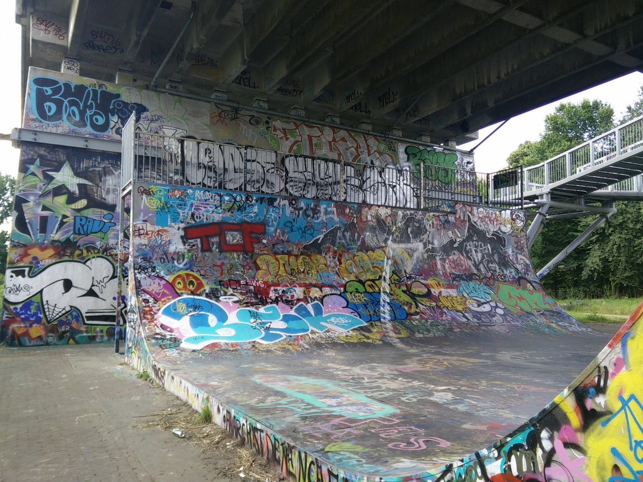 Graffiti Wall in Amsterdam - Photo by Pentabarf - amsterdam, flevopark