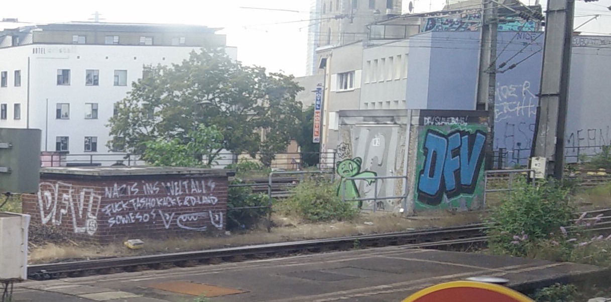 Graffiti Bombing in Köln - Photo by Pentabarf - cgn, cologne, köln