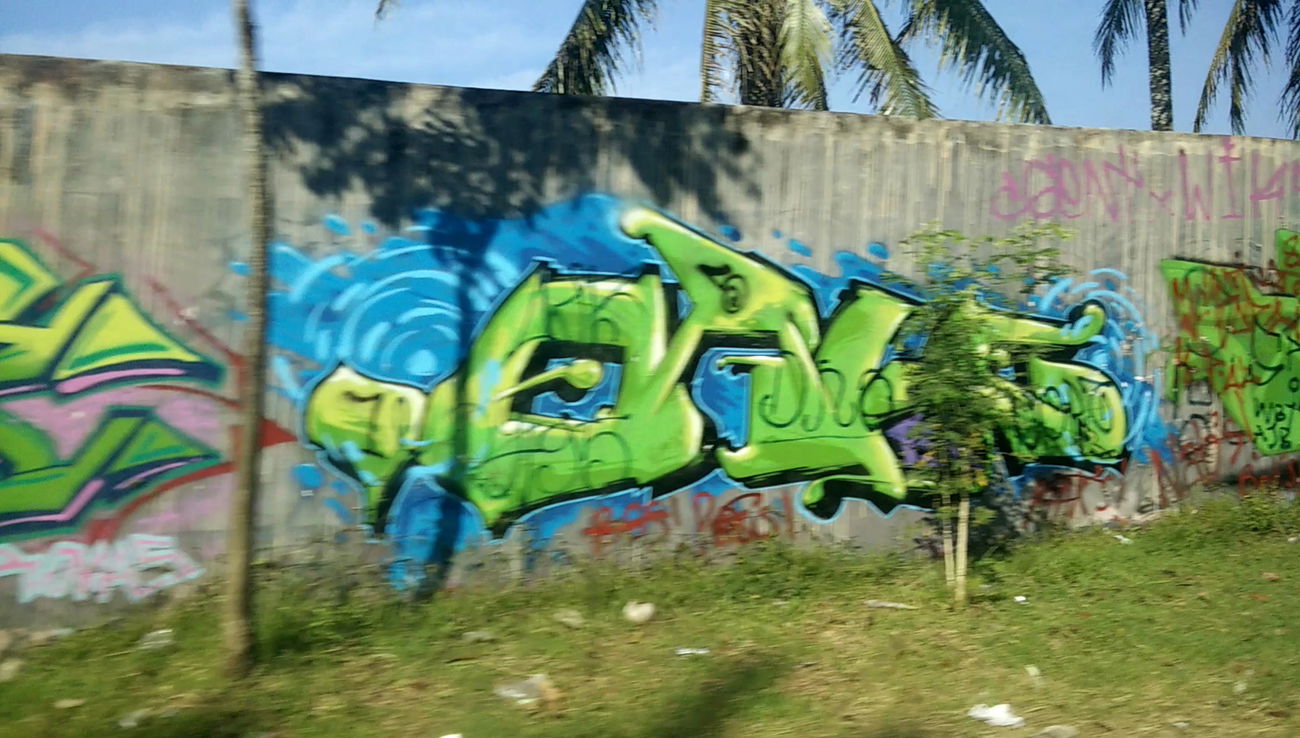 Graffiti Wall in Indonesia - Photo by Pentabarf - indonesia, indonesien, yogyakarta
