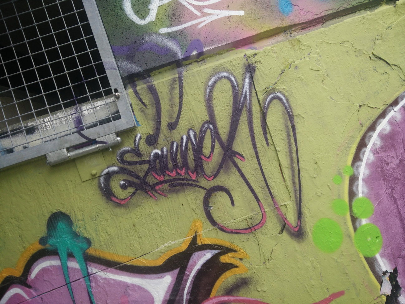 Graffiti in Deutschland - Photo by Pentabarf - brühl, walloffame, km (2016)