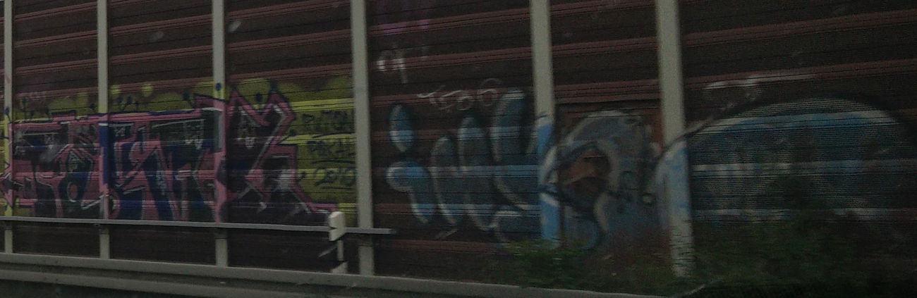 Graffiti Bombing in Wesseling - Photo by Pentabarf - A555, Bonn, Wesseling (2016)