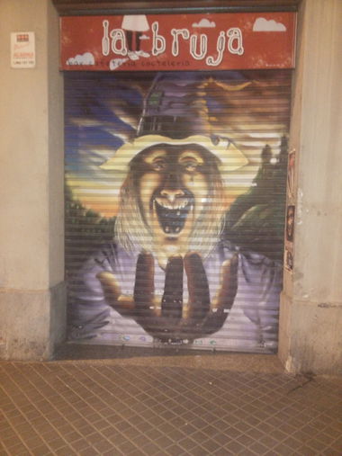 Graffiti Bombing in Barcelona - Photo by Pentabarf - barcelona, spain, character