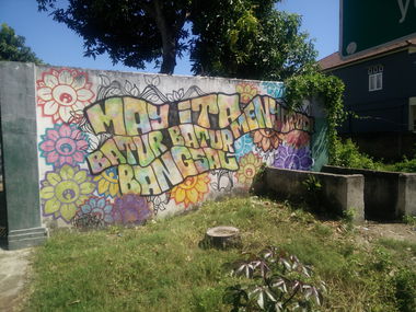 Graffiti Bombing in Indonesia - Photo by Pentabarf - indonesia, indonesien, lombok