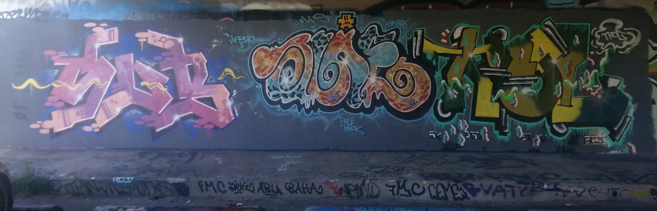 Graffiti Wall in Amsterdam - Photo by Pentabarf - amsterdam, flevopark, fmc