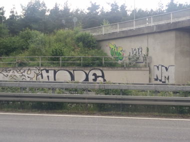 Graffiti Bombing in Frankfurt - Photo by Pentabarf - frankfurt, ffm, hope