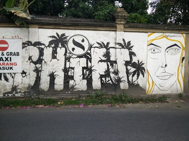 Graffiti Wall in Indonesia - Photo by Pentabarf - indonesia, indonesien, ubud