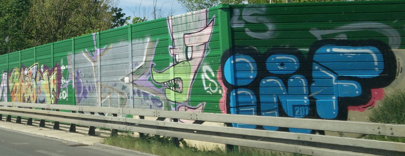 Graffiti Bombing in Erftstadt - Photo by Pentabarf - A553, Brühl, erftstadt