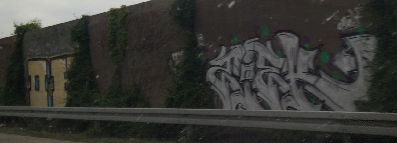 Graffiti Bombing in Wesseling - Photo by Pentabarf - A555, Bonn, Wesseling (2016)