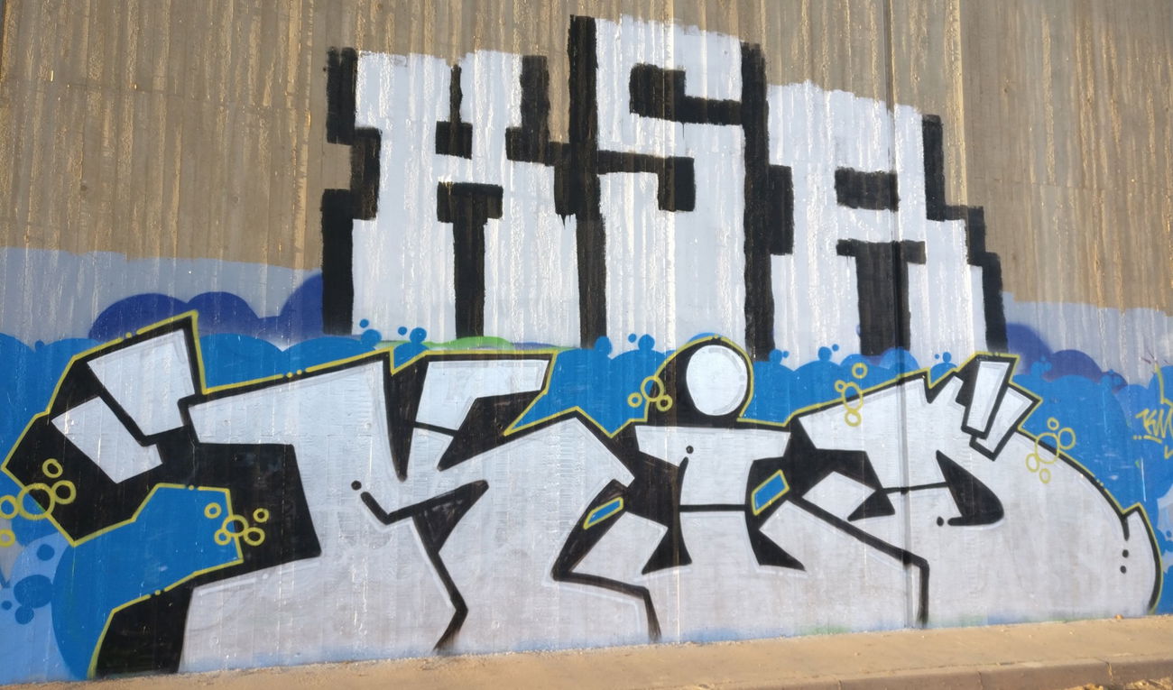 Graffiti Bombing in Deutschland - Photo by Pentabarf - kid, km, ksr