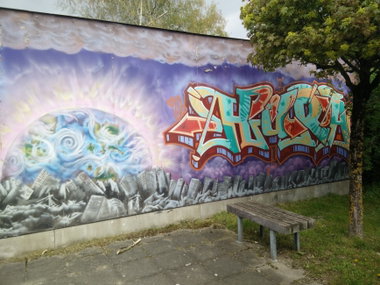 Graffiti Wall in Deutschland - Photo by Pentabarf - Hura, koenigsbrunn, schoolproject (2009)