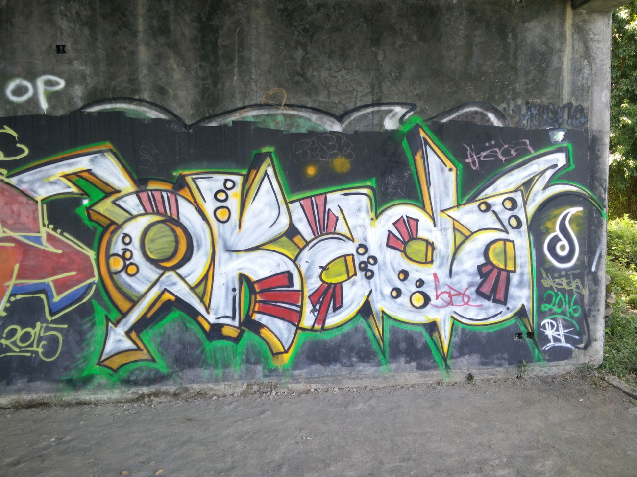 Graffiti Wall in Indonesia - Photo by Pentabarf - indonesia, indonesien, lombok (2016)