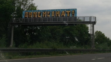Graffiti in Wesseling - Photo by Pentabarf - A555, Bonn, OhneHeimat (2016)
