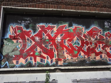 Graffiti Wall in Dublin - Photo by Pentabarf - irland, ireland, dublin