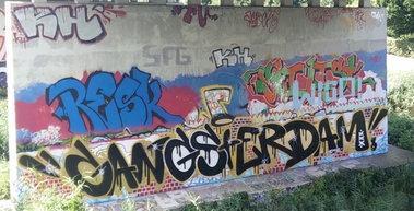 Graffiti in Amsterdam - Photo by Pentabarf - amsterdam, flevopark, resk