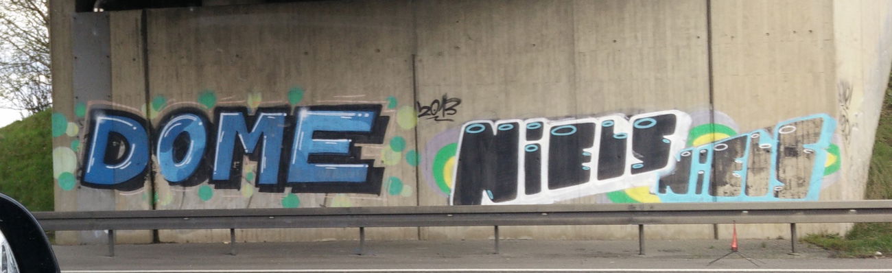 Graffiti Bombing in Erftstadt - Photo by Pentabarf - dome, niels, A1 (2013)