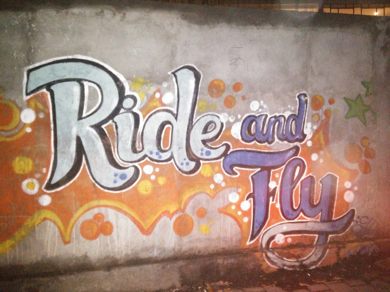 Graffiti Wall - Photo by Pentabarf - indonesia, indonesien, ralio