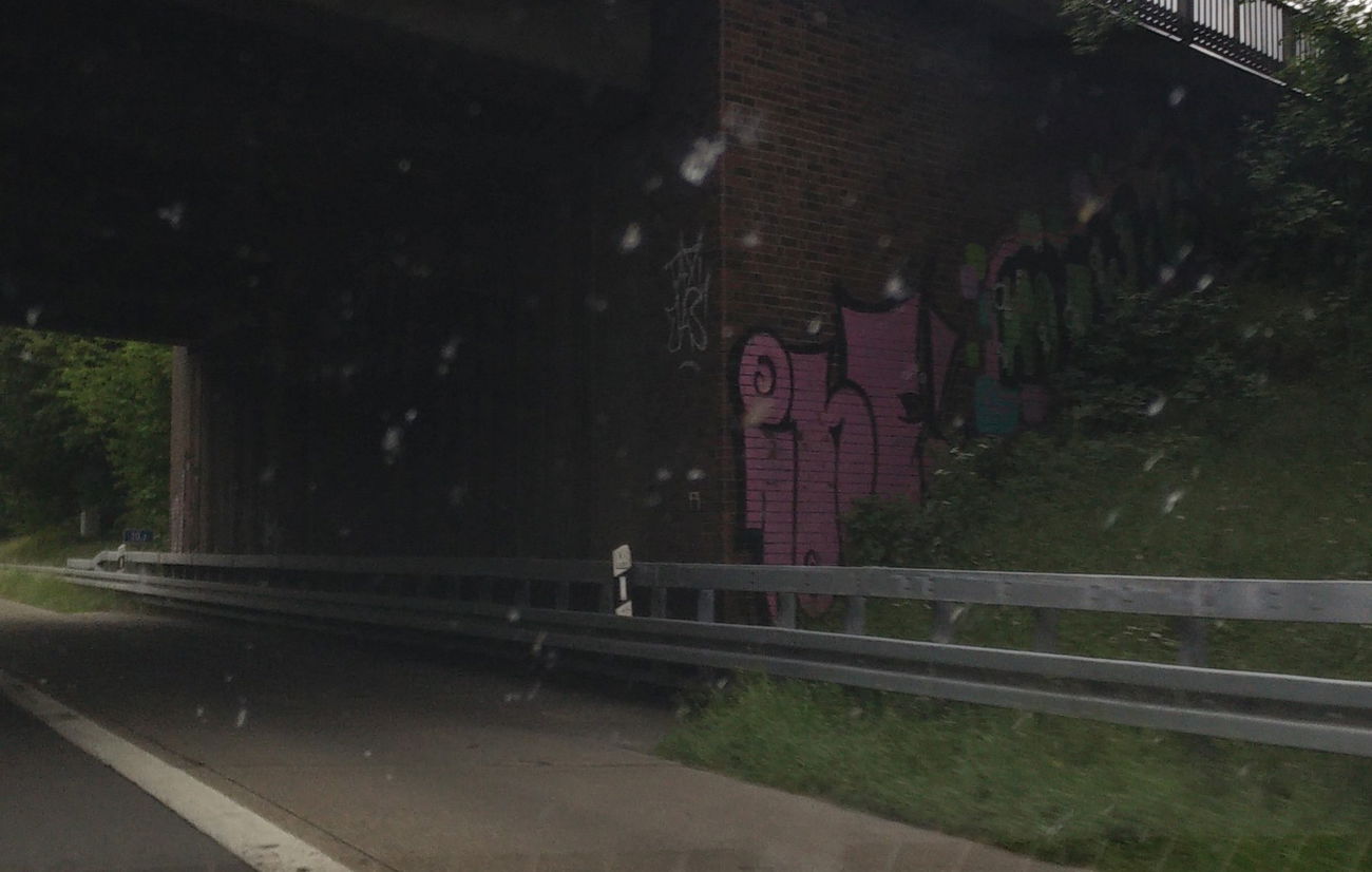 Graffiti Bombing in Wesseling - Photo by Pentabarf - A555, Bonn, Wesseling (2016)