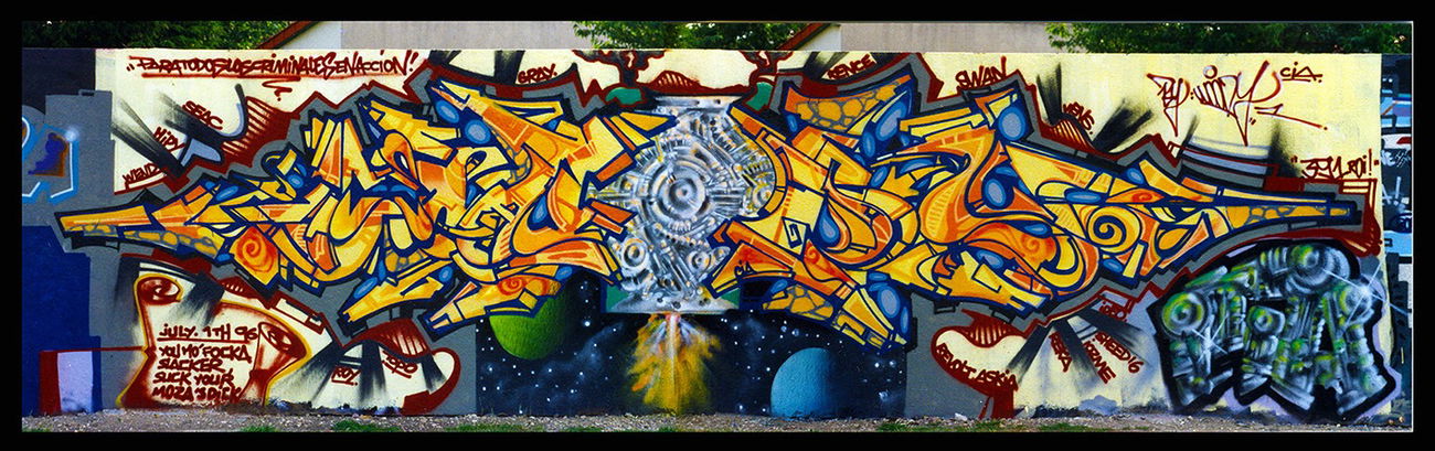 Graffiti Wall - Photo by Perry - Woody, Graffiti, Paris (1996)