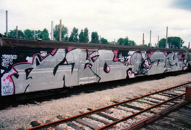 Graffiti Train - Photo by Perry - Woody, Graffiti, Paris (1999)