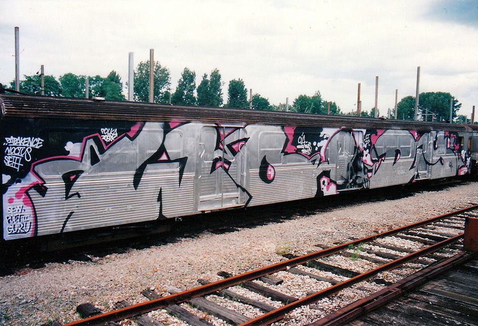 Graffiti Train - Photo by Perry - Woody, Graffiti, Paris (1999)