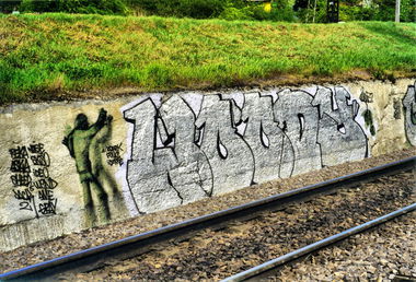 Graffiti Wall - Photo by Perry - Woody, Graffiti, Paris (1998)