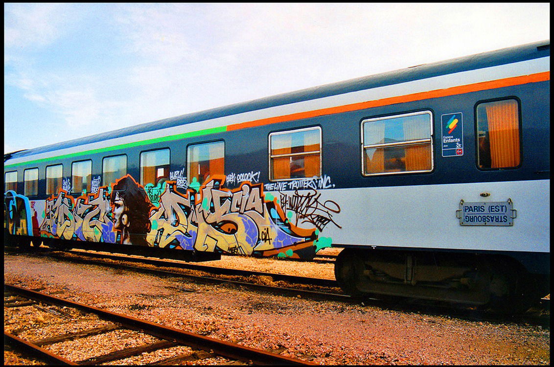 Graffiti Train - Photo by Perry - Woody, Graffiti, Graff (1999)