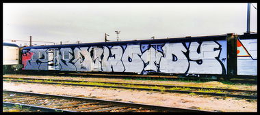 Graffiti Train - Photo by Perry - Woody, Graffiti, Paris (1999)