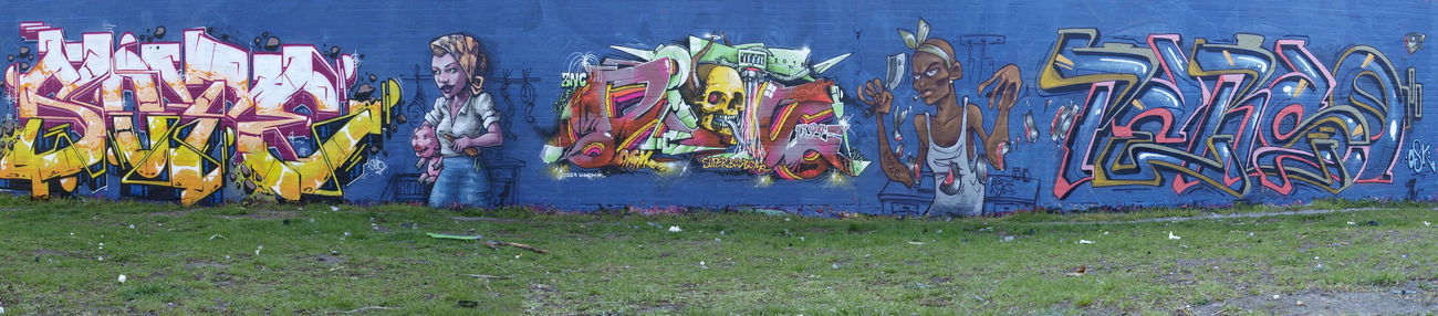 Graffiti Wall in Berlin - Photo by Perso - seto, rise, riot (2015)