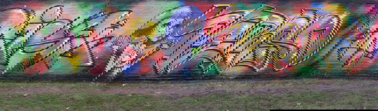 Graffiti Wall in Berlin - Photo by Perso - rise, esze, perso (2014)
