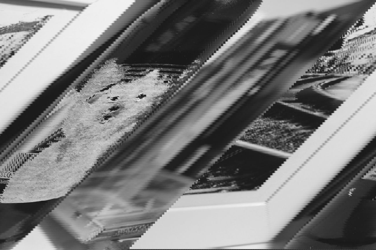 Graffiti Artwork - Photo by Petas - bär, mixdry, petas