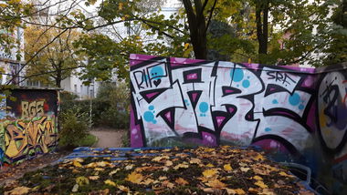 Graffiti Wall - Photo by PeterPetersen - ripfare