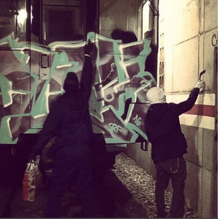 Graffiti Wall - Photo by PeterPetersen - pulk, srf