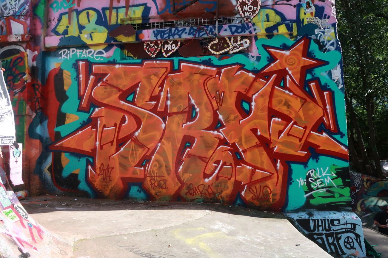 Graffiti Wall - Photo by PeterPetersen - srf