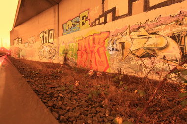 Graffiti Wall - Photo by PeterPetersen - ske, phak