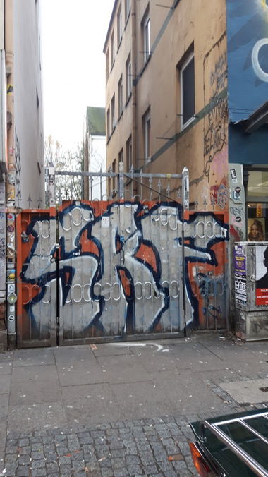 Graffiti Wall - Photo by PeterPetersen - srf