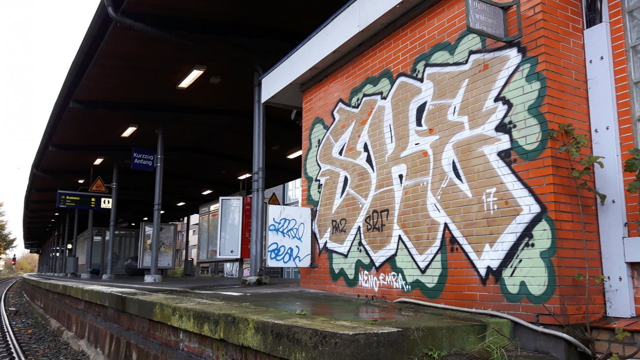 Graffiti Wall - Photo by PeterPetersen - ske