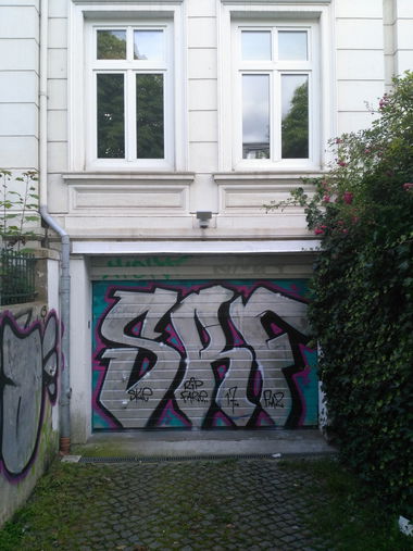 Graffiti Wall - Photo by PeterPetersen - srf