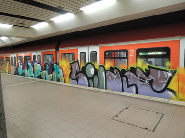 Graffiti Train - Photo by PeterSchechter - frankfurt