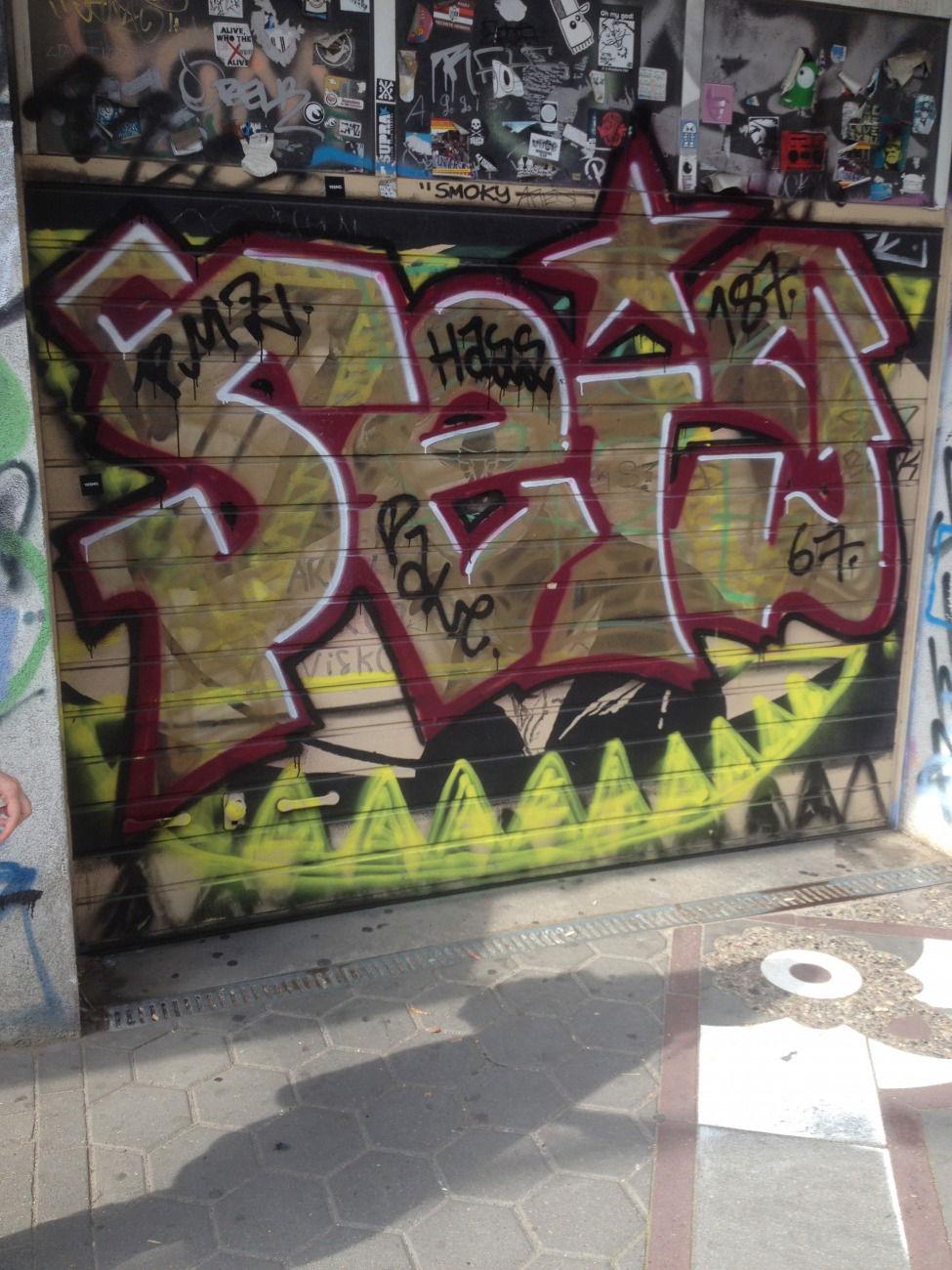 Graffiti in Hamburg - Photo by Peterock - Seis, Seig, ?