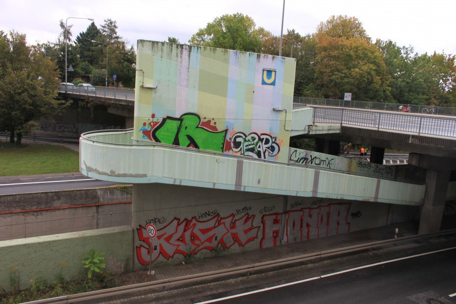 Graffiti Bombing in Frankfurt  - Photo by PetreUhlman - Ir, Rush, Honor