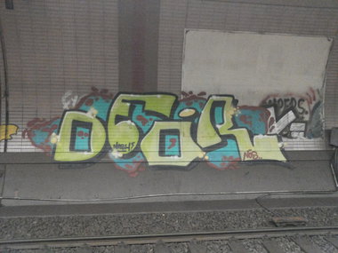 Graffiti Bombing - Photo by PetreUhlman - Deor, Nash, Nos
