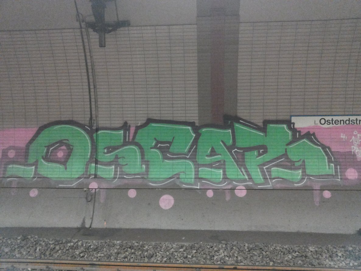 Graffiti Bombing - Photo by PetreUhlman - Oscar, Pse, Ostendendstraße (2013)